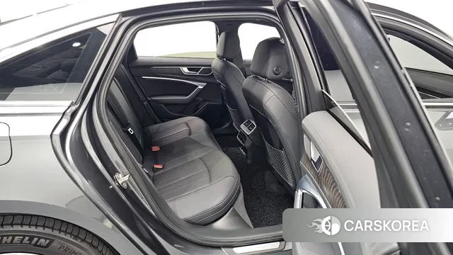 Audi A6 (C8) 2021 Серый из Кореи, фото 2