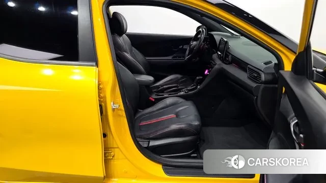 Hyundai Veloster (JS) 2018 Желтый из Кореи, фото 2