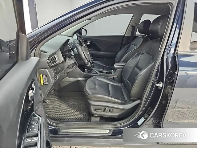 Kia Niro 2018 Синий из Кореи, фото 2