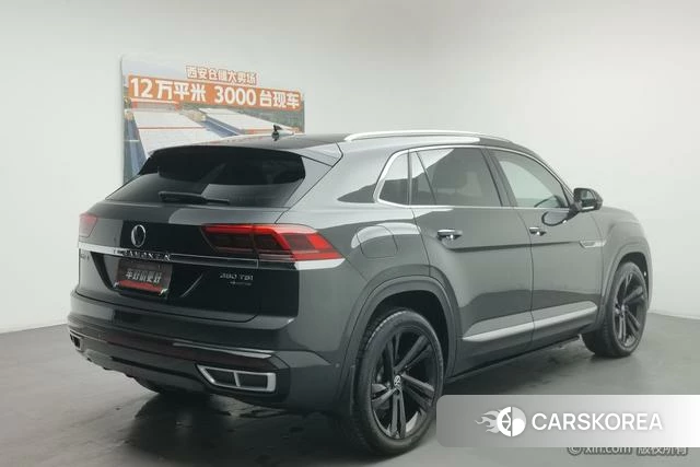 Volkswagen Tourang 2021 Черный из Китая, фото 2
