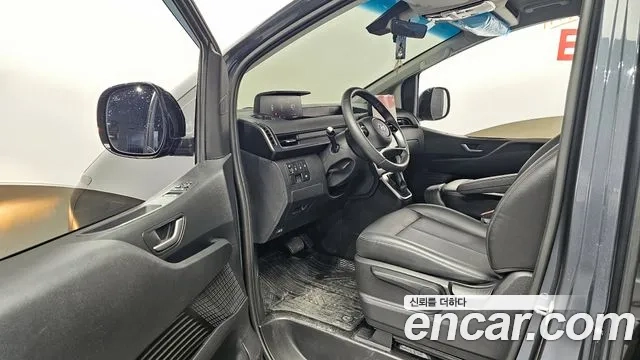 Hyundai Staria 2023 Серый из Кореи, фото 2