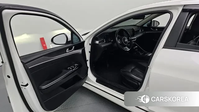 Kia K5 3rd generation 2020 Белый из Кореи, фото 2