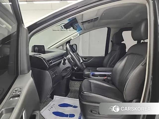 Hyundai Staria 2021 Черный из Кореи, фото 2