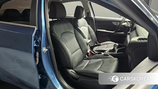 Kia The New K3 2nd generation 2021 Синий из Кореи, фото 2