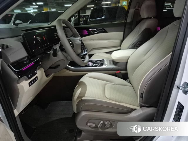 Kia The New Carnival 4th Generation 2025 Белый из Кореи, фото 2