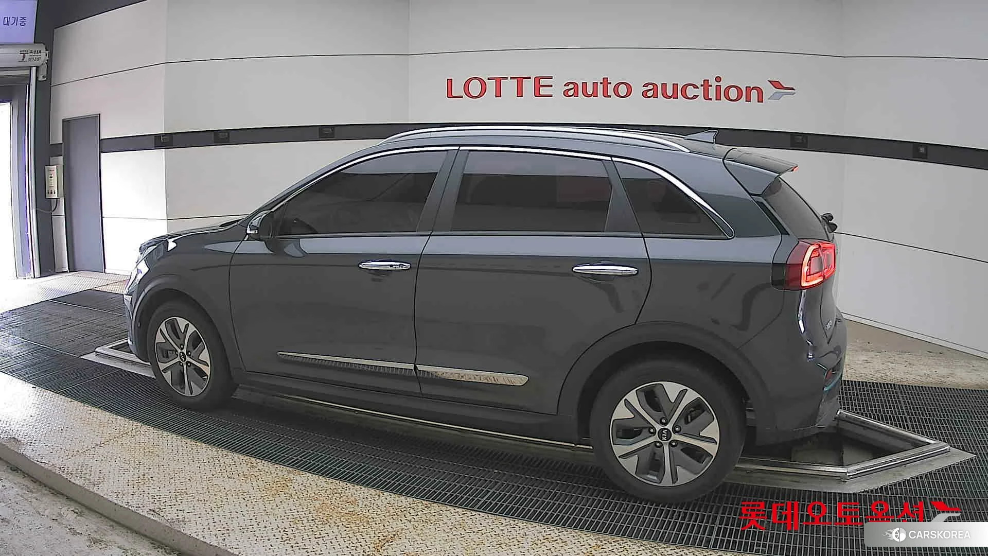 Kia Niro EV 2021 Interstellagray из Кореи, фото 2