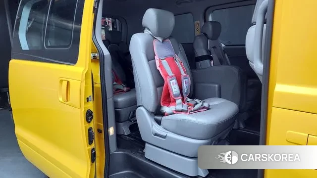 Hyundai The New Grand Starex 2018 Желтый из Кореи, фото 2