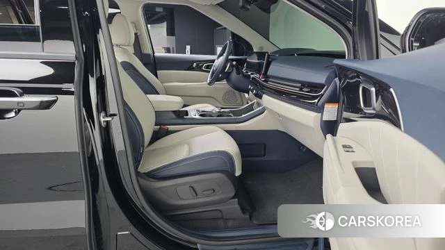 Kia The New Carnival 4th Generation 2024 Черный из Кореи, фото 2