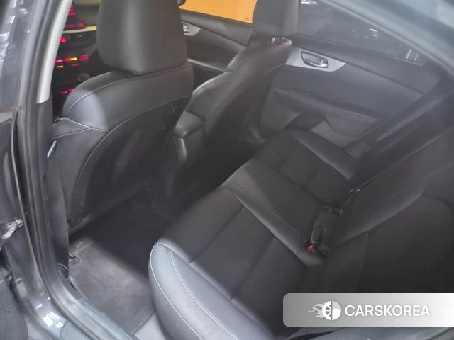 Kia The New K3 2nd generation 2022 Серый из Кореи, фото 2