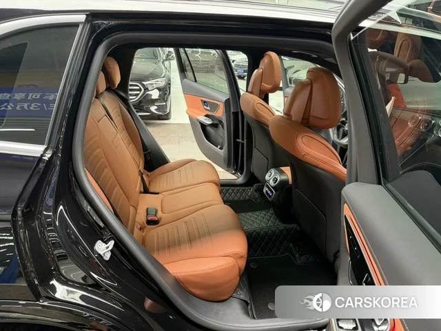 Mercedes-Benz GLC 2025 Черный из Китая, фото 2