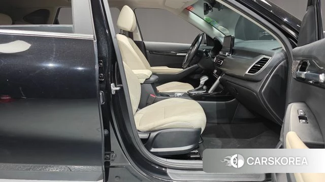 Kia Seltos 2022 Черный из Кореи, фото 2