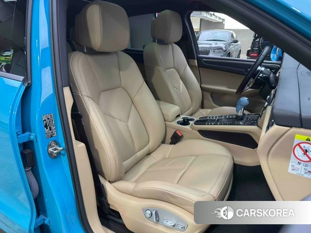Porsche Macan 2021 Синий из Китая, фото 2
