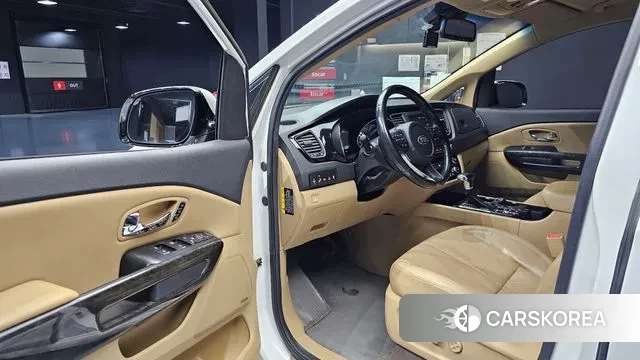 Kia The New Carnival 2019 Белый из Кореи, фото 2