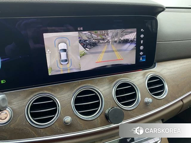 Mercedes-Benz E-class 2022 Черный из Китая, фото 2