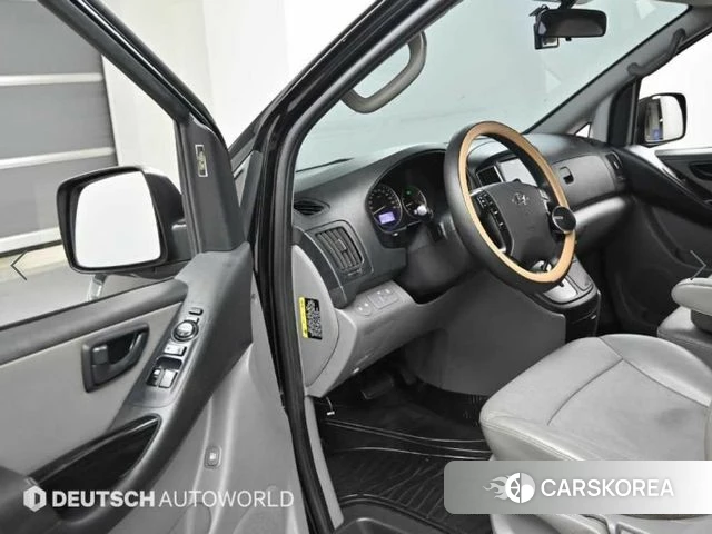 Hyundai The New Grand Starex 2018 Черный из Кореи, фото 2