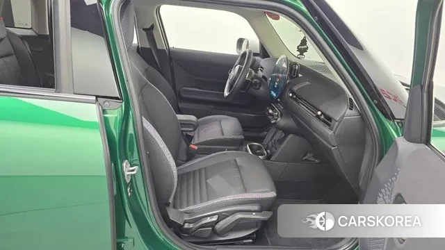 Mini Cooper C 4th generation 2025 Зеленый из Кореи, фото 2