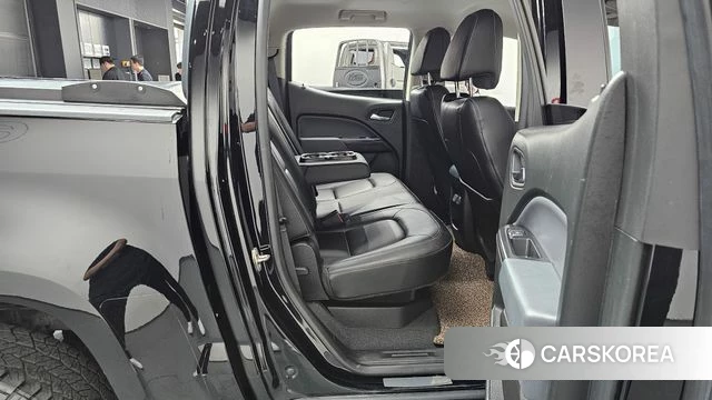Chevrolet (GM Daewoo) Real New Colorado 2021 Черный из Кореи, фото 2