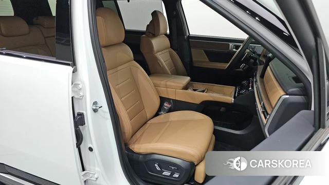 Hyundai Santa Fe (MX5) 2024 Белый из Кореи, фото 2
