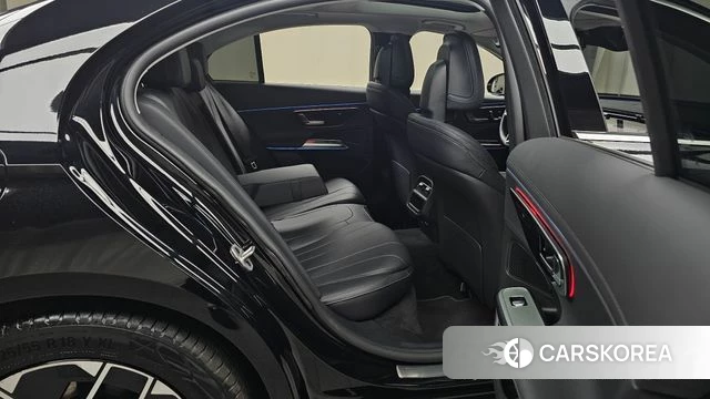Mercedes-Benz E-Class W214 2025 Черный из Кореи, фото 2