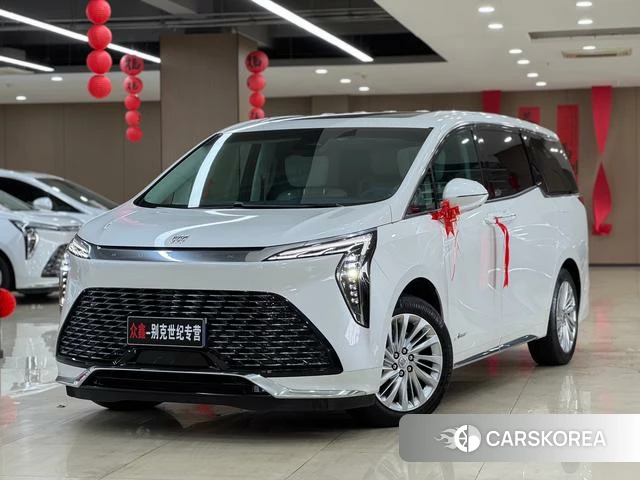 Buick century 2023 Белый из Китая, фото 2