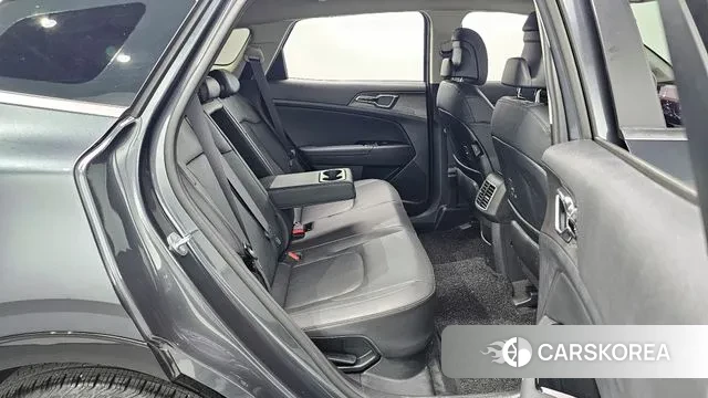 Kia Sportage 5th Generation Hybrid 2023 Серый из Кореи, фото 2