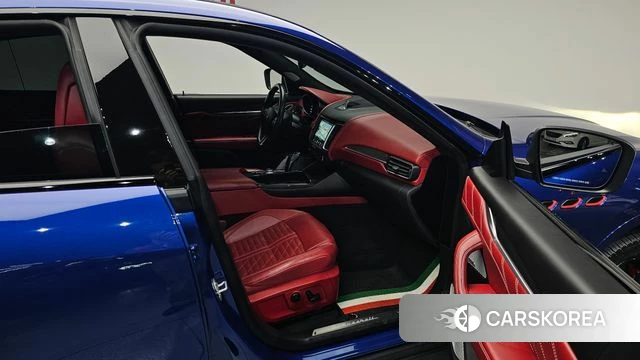 Maserati Levante 2019 Синий из Кореи, фото 2
