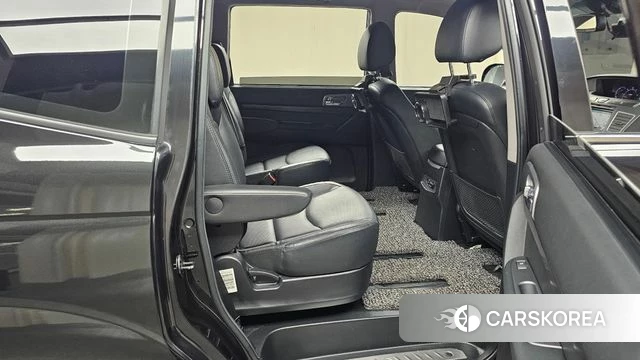 Ssangyong Korando Turismo 2018 Черный из Кореи, фото 2