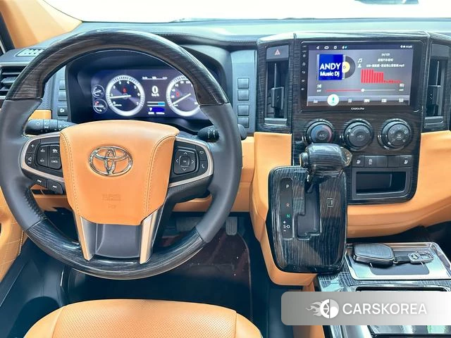Toyota Hiace 2023 Белый из Китая, фото 2