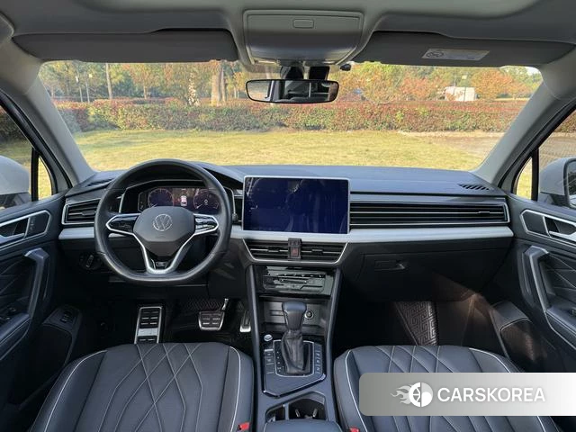 Volkswagen Tiguan L 2022 Белый из Китая, фото 2