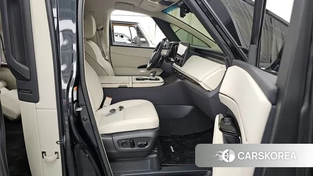 Lexus LM Second Generation 2025 Черный из Кореи, фото 2