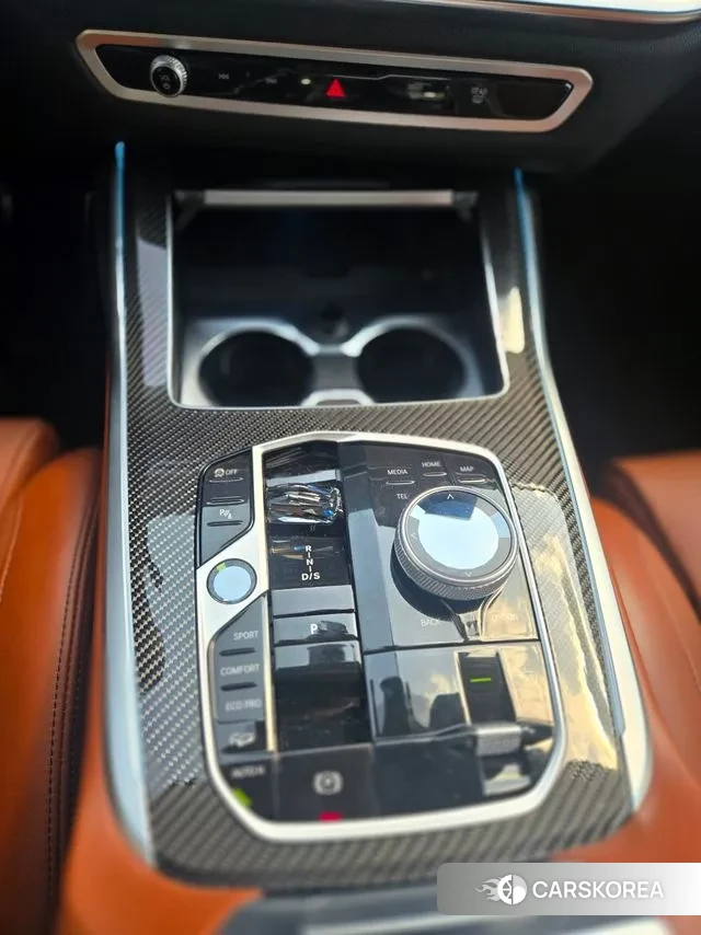 BMW X7 (G07) 2025 Белый из Кореи, фото 2