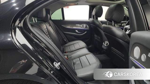 Mercedes-Benz E-Class W213 2020 Черный из Кореи, фото 2