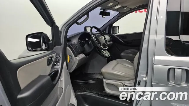 Hyundai The New Grand Starex 2018 Серебряный из Кореи, фото 2