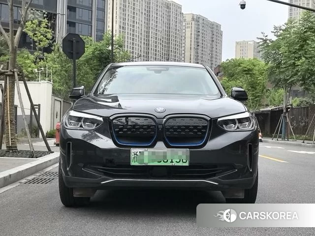 BMW iX3 2021 Черный из Китая, фото 2