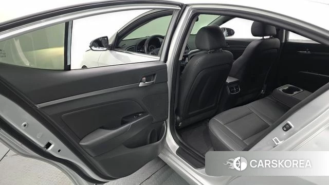 Hyundai Avante AD 2018 Серебряный из Кореи, фото 2