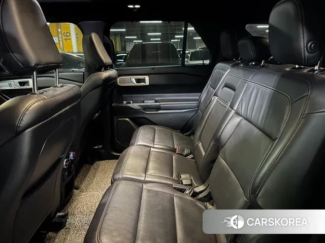 Ford Explorer 6th Generation 2020 Белый из Кореи, фото 2