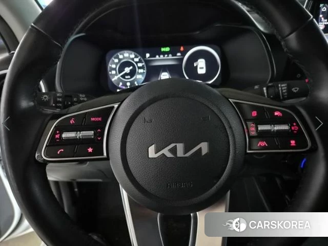 Kia The New K3 2nd generation 2021 Белый из Кореи, фото 2