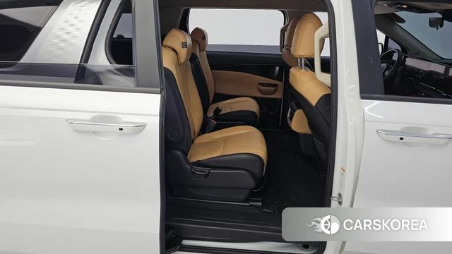 Kia Carnival 4th generation 2022 Белый из Кореи, фото 2