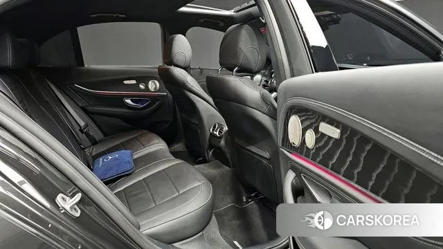 Mercedes-Benz E-Class W213 2022 Серый из Кореи, фото 2