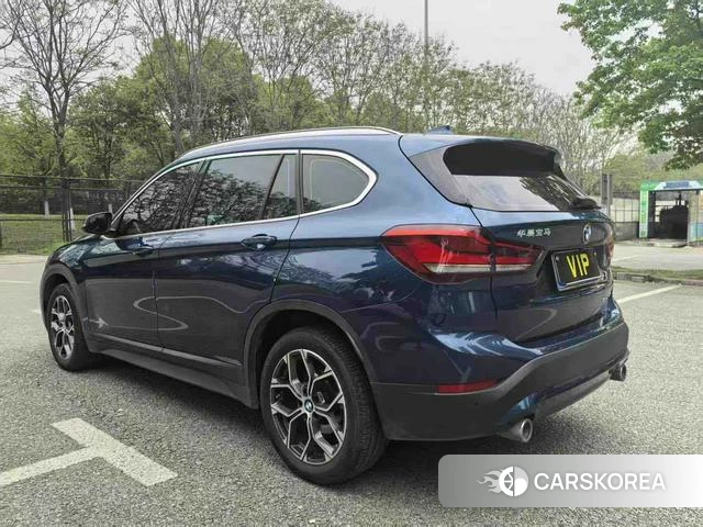 BMW X1 2022 Синий из Китая, фото 2