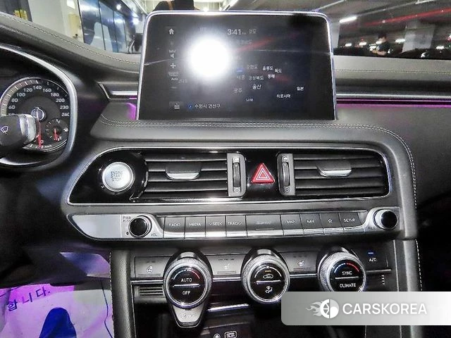 Genesis G70 2018 Белый из Кореи, фото 2