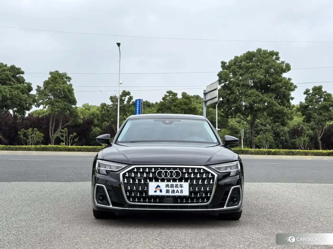Audi A8 2023 Черный из Китая, фото 2
