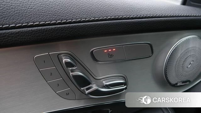 Mercedes-Benz GLC-Class X253 2019 Белый из Кореи, фото 2