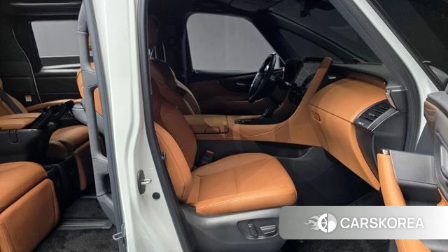 Toyota Alphard 4th Generation 2024 Белый из Кореи, фото 2