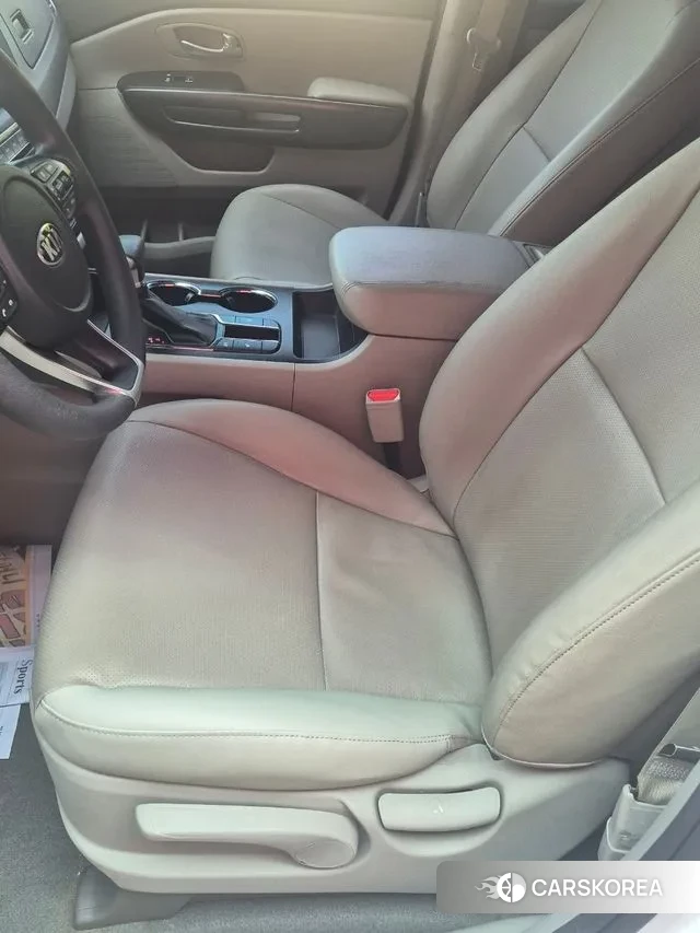 Kia The New Carnival 2019 Белый из Кореи, фото 2