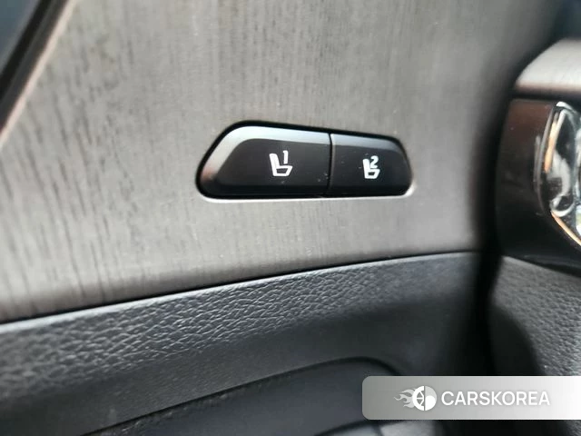 Kia The New Sportage 5th Generation Hybrid 2025 Черный из Кореи, фото 2