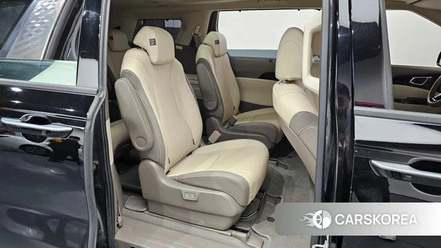 Kia Carnival 4th generation 2023 Черный из Кореи, фото 2
