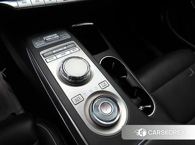 Genesis GV70 2021 Серебристо-серый из Кореи, фото 2