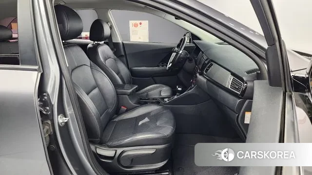 Kia Niro 2018 Серый из Кореи, фото 2