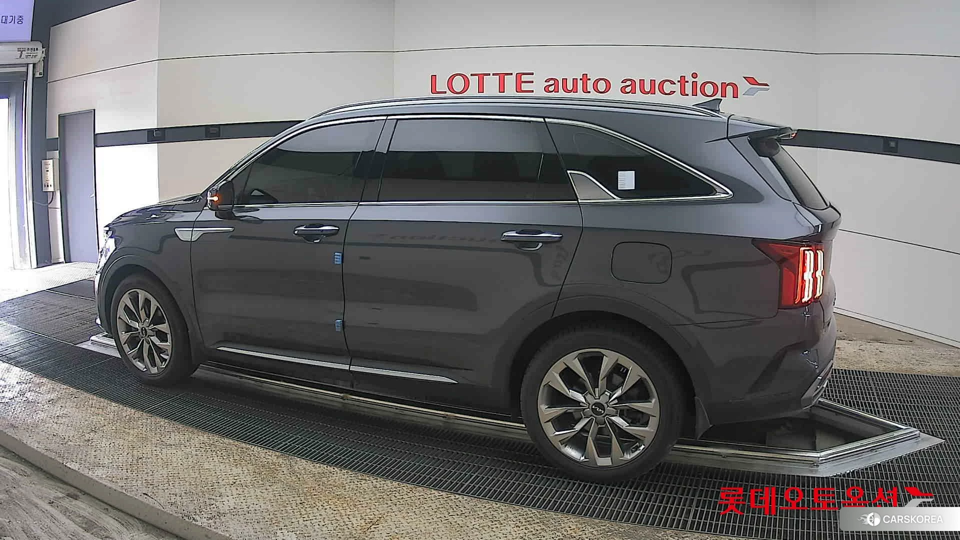 Kia Sorento 2022 Platinium Graphite из Кореи, фото 2